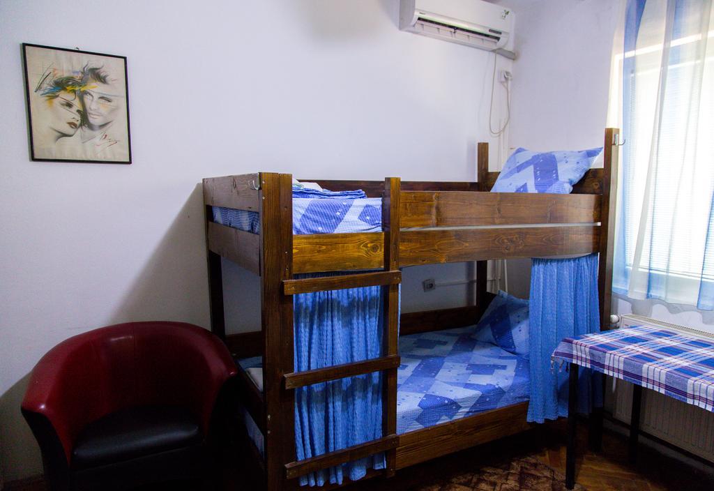 The Comfy Hostel Skopje Esterno foto
