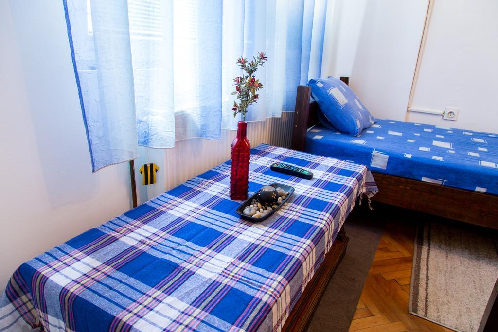 The Comfy Hostel Skopje Esterno foto