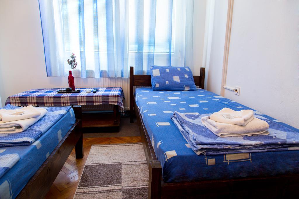 The Comfy Hostel Skopje Esterno foto